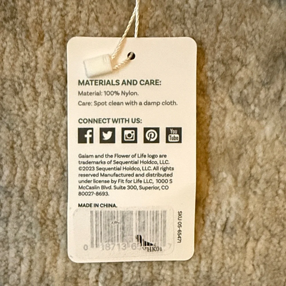 GAIAM Green Crossbody Bag - Picture 4 of 4